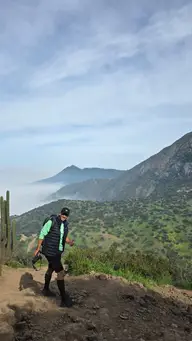 Santiago Hills: Tailored Hiking Experience