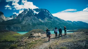 Aonikenk & Cuernos del Paine Full-Day Hiking Experience
